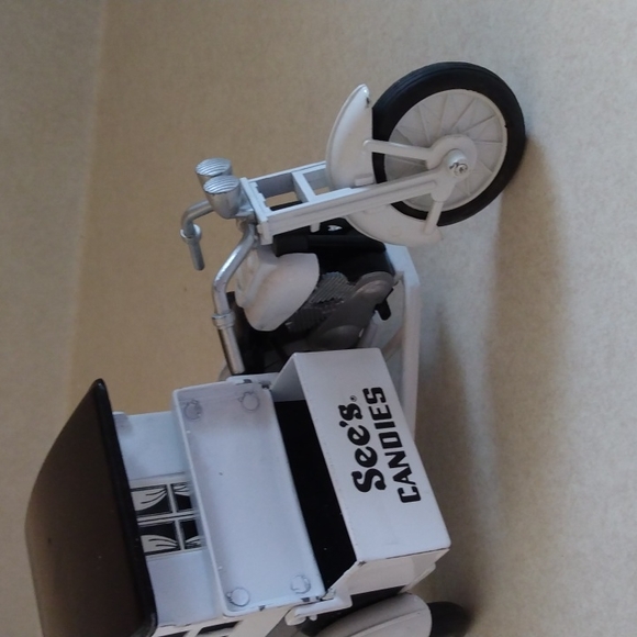 See's Candies Die Cast Metal Black and White Motorcycle Side Car Delivery Wagon - Picture 2 of 8